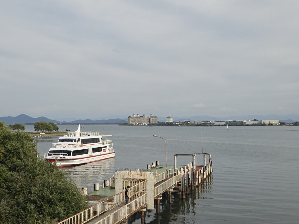 広角レンズ x2ズーム 35mm換算 46mm 人間の目に近い焦点距離