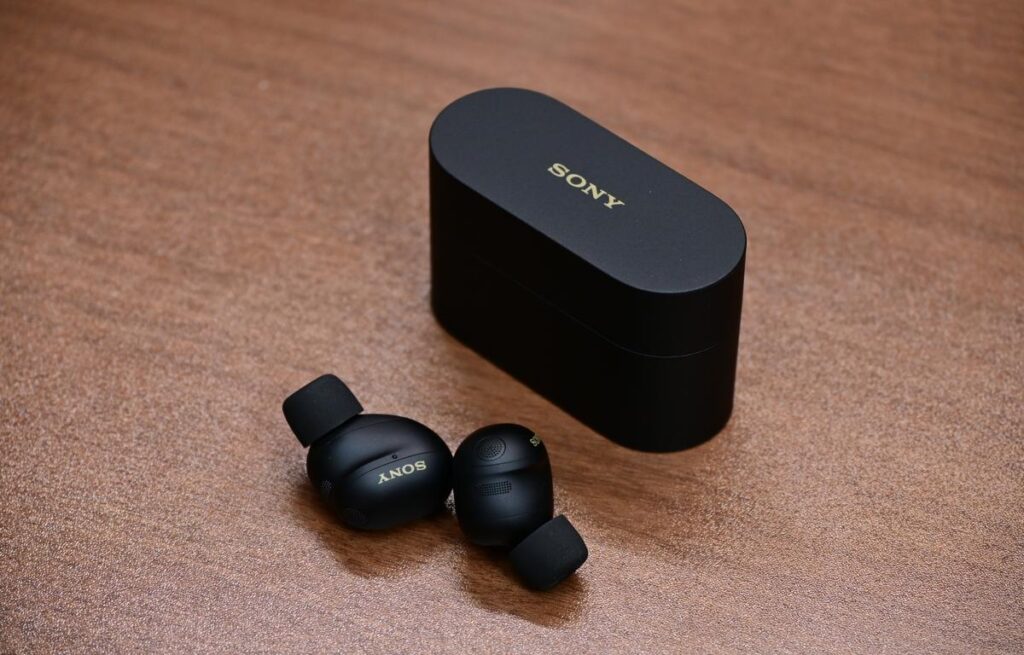 WF-1000XM6の全体写真