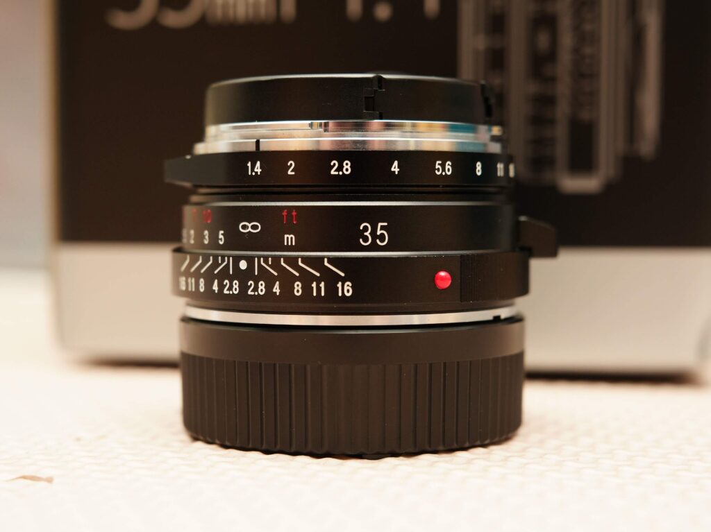 NOKTON classic 35mm F1.4 II SCのレンズ外観の側面写真