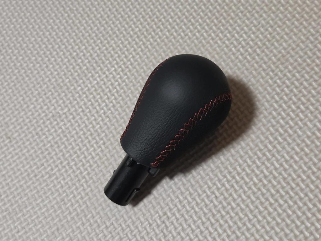 用意したホンダ純正新品のS660用セレクトレバーノブ