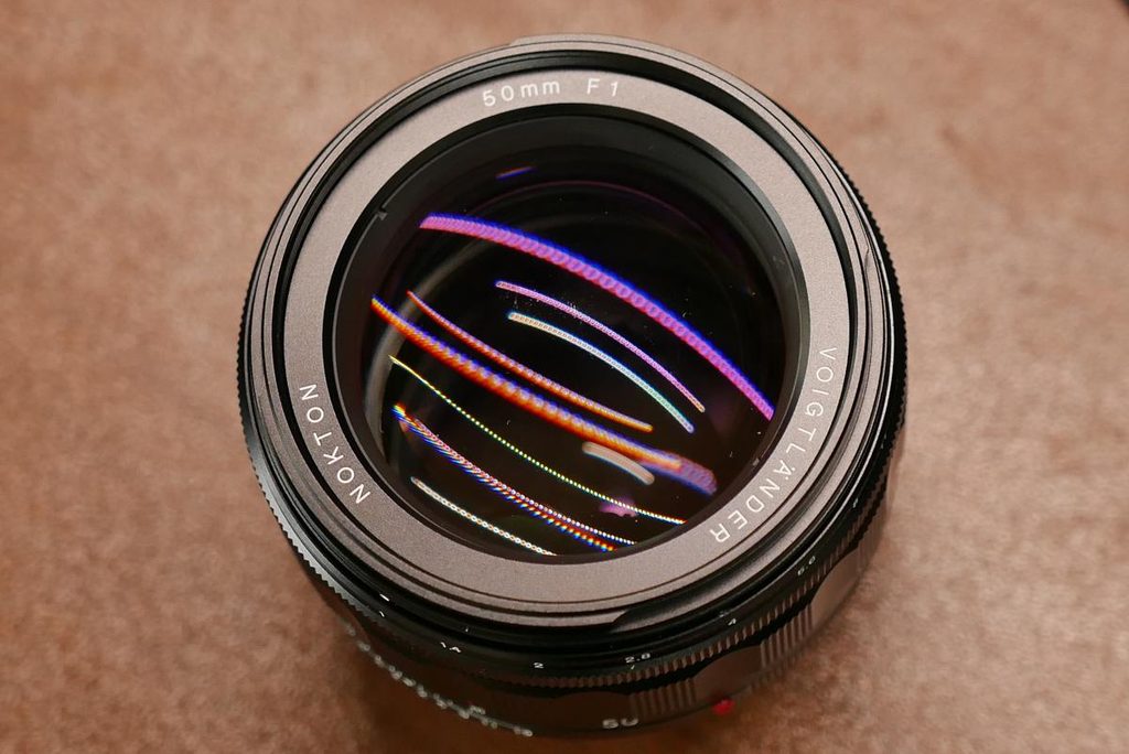 NOKTON 50mm F1.0 Asphericalの前玉とレンズコーティング