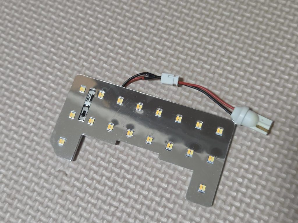 シェアスタイル製S660専用LEDルームランプのパッケージと付属の基板