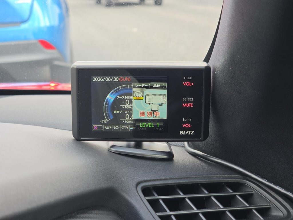走行中にレーダー警報が割り込み表示されたTL245Rの画面
